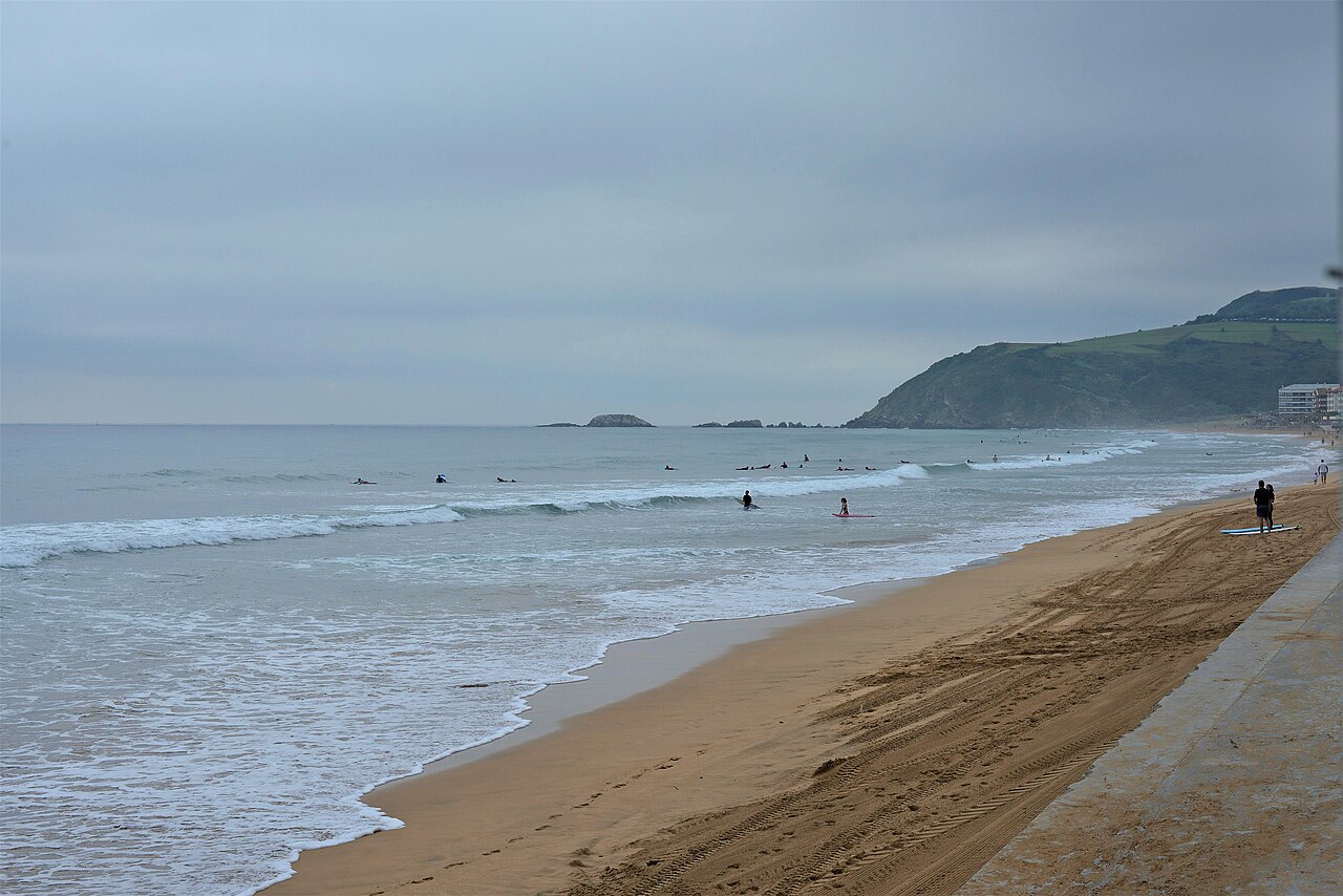 La larga playa de Zarautz