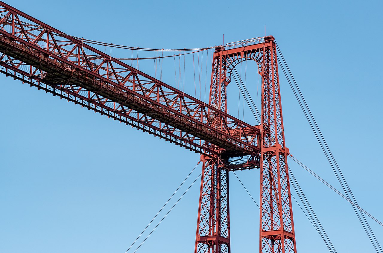 Detalle de la estructura de hierro del Puente de Vizcaya