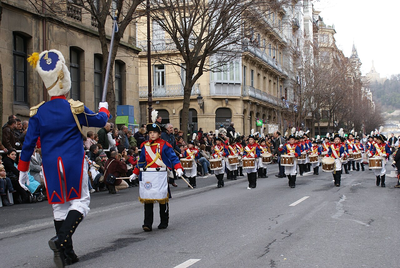 Niños en la Tamborrada infantil de San Sebastián