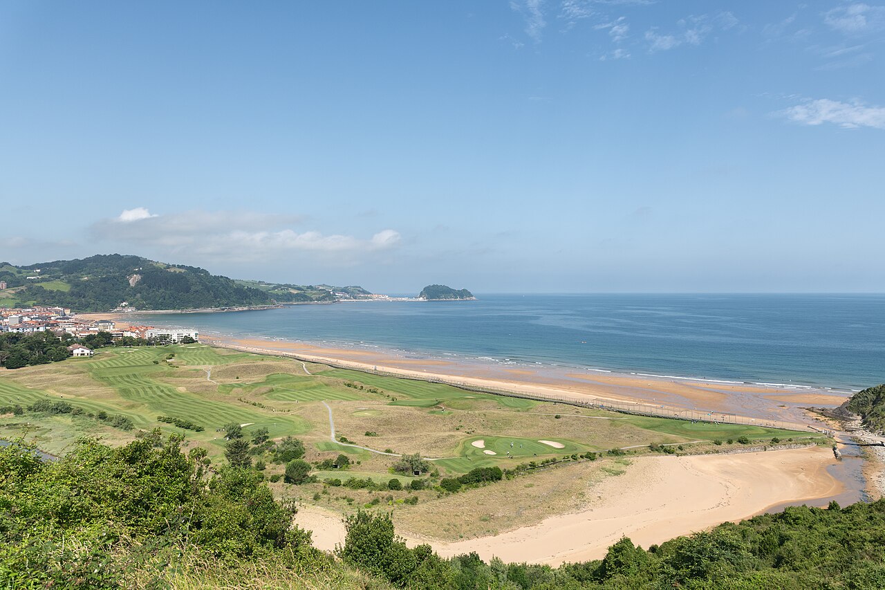 Vista general de Zarautz y su costa