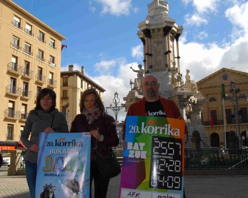 La Korrika: la carrera de relevos que no para ni de noche para financiar el euskera