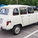 Renault 4: la historia del 4L, el utilitario todoterreno que rivalizó con el 2CV