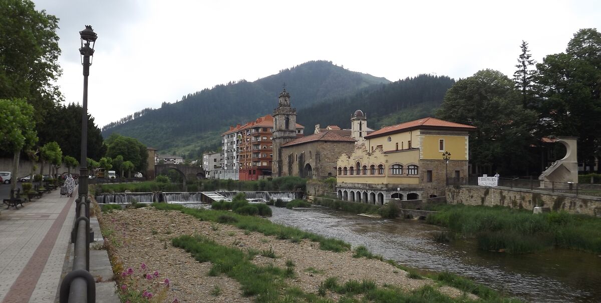 Vista de Balmaseda, en Las Encartaciones