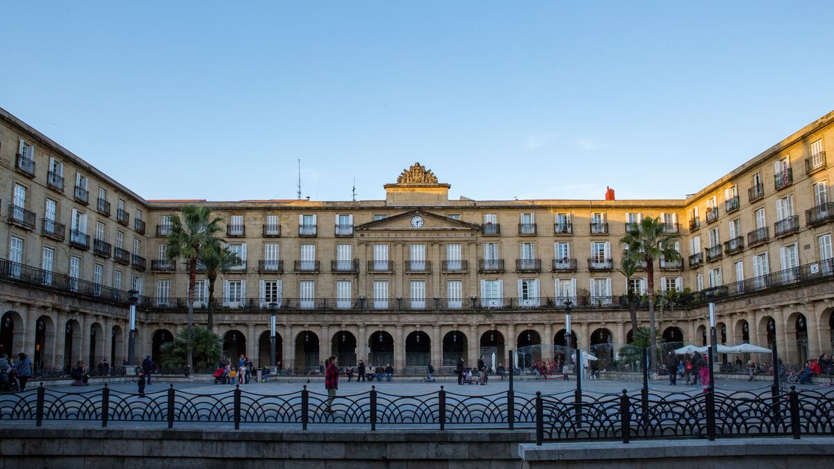 Sede de Euskaltzaindia, la Real Academia de la Lengua Vasca, en Bilbao