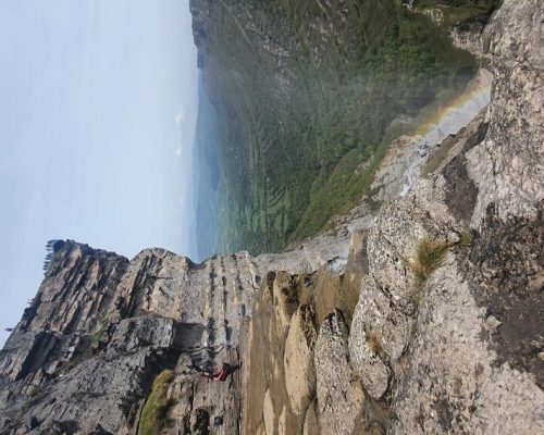 Salto del Nervión: la cascada más alta de España que casi nunca tiene agua