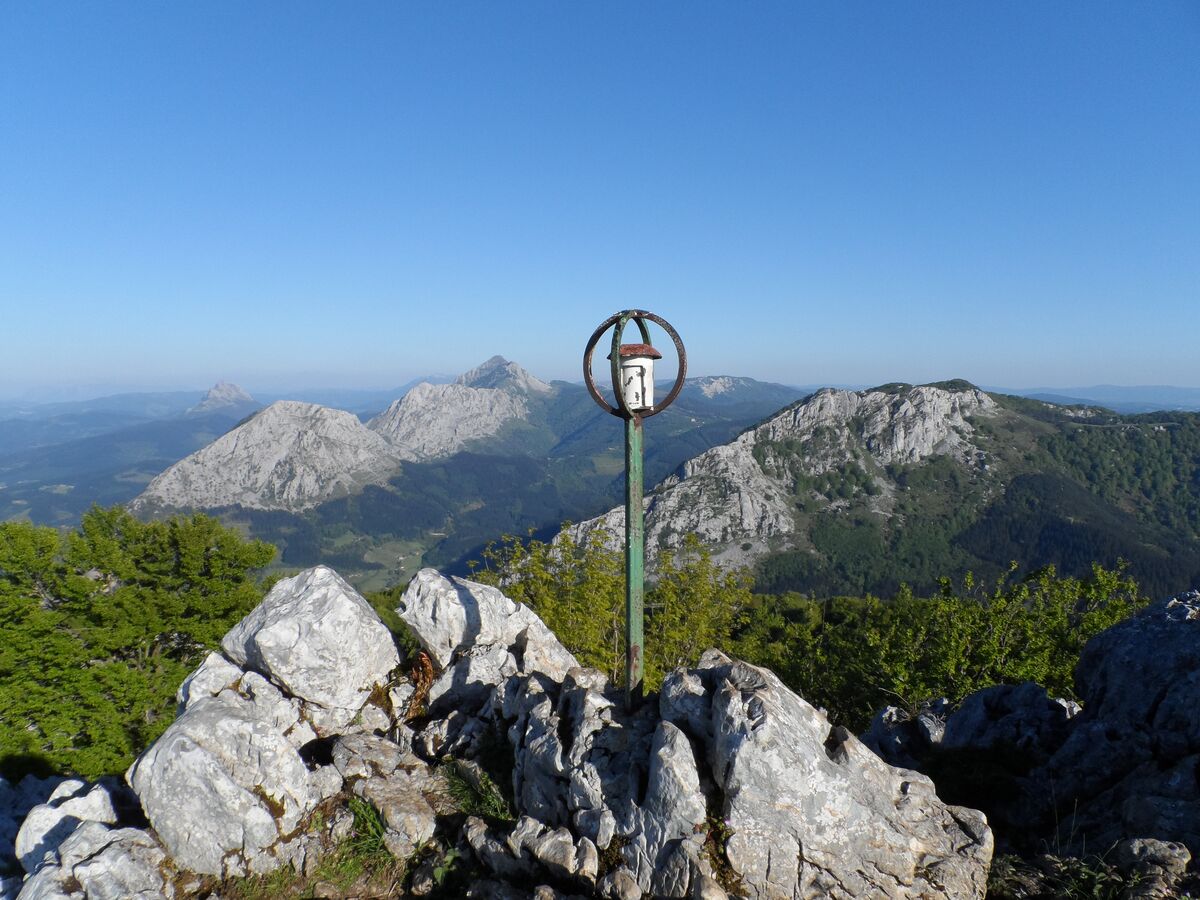 Paisaje del parque natural de Urkiola