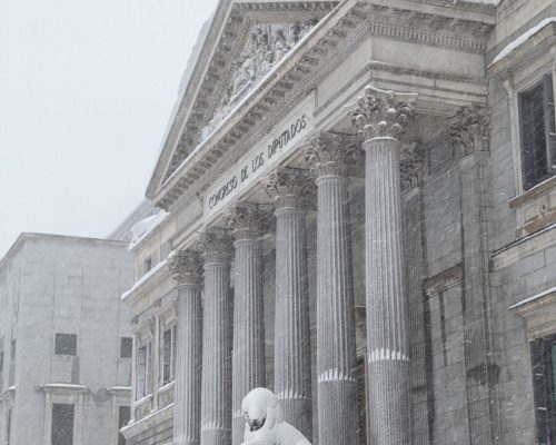 Cómo presentar una queja ante el Defensor del Pueblo (y qué puede hacer de verdad)