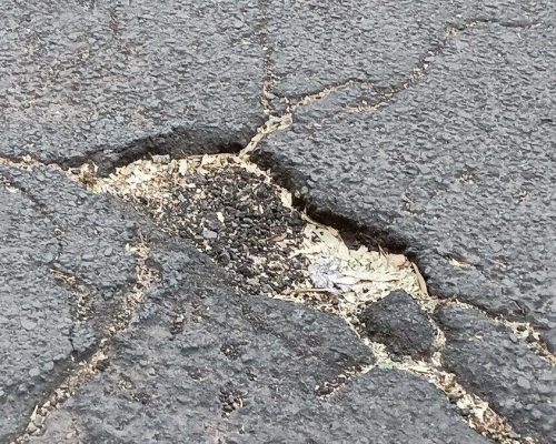Me he caído por un bache en la calle: cómo se reclama a la Administración